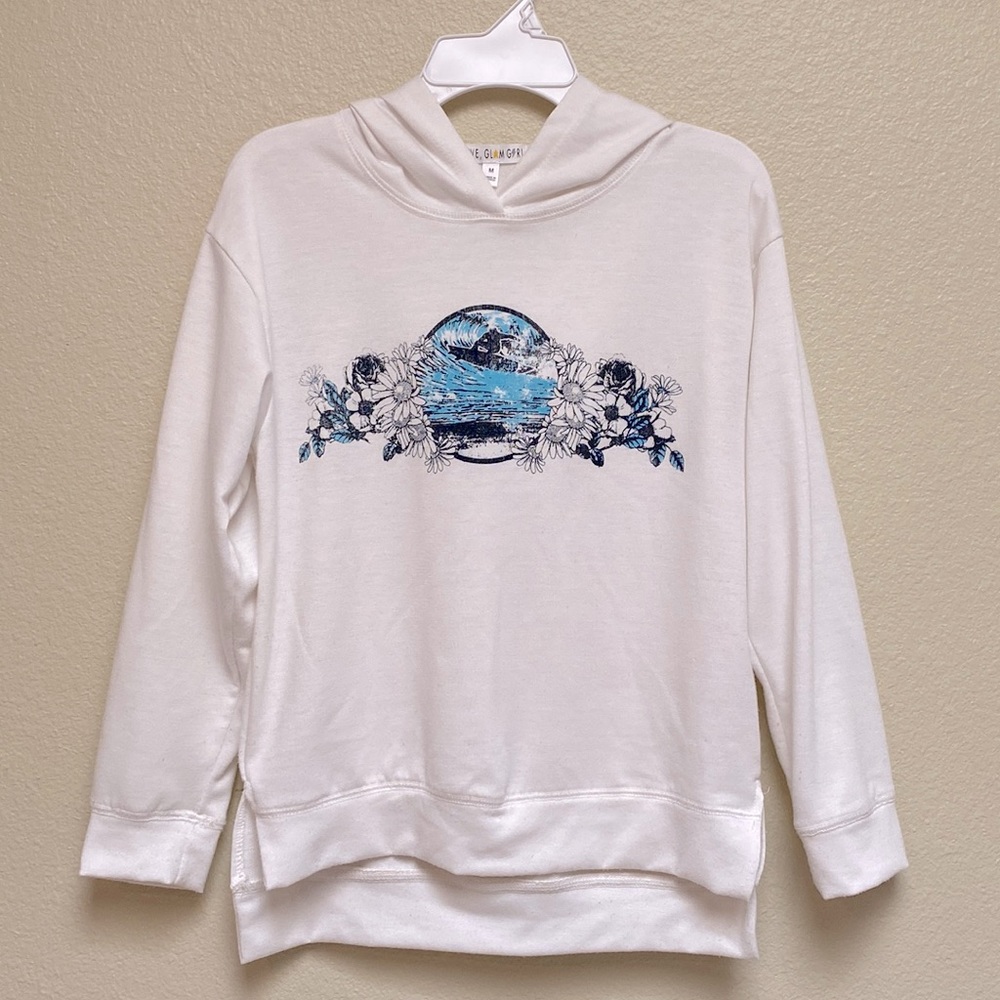 LOVE GLAM GIRL Kayli Graphic Hoodie, Size M